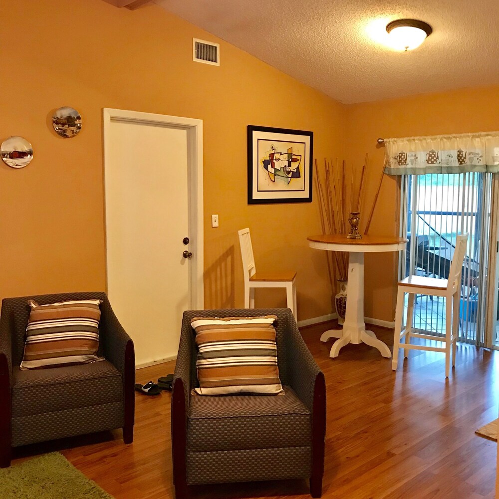 Relaxing vacation home in Logan gate village in Tampa Best Rates