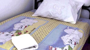 2 bedrooms, Internet, linens