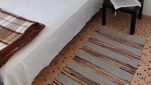 2 bedrooms, Internet, linens