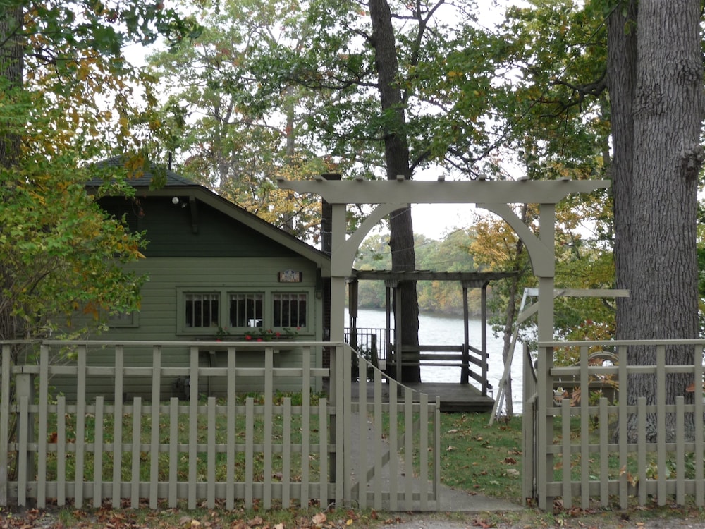 Homes For Sale On Lake ster Indiana at David Johnson blog