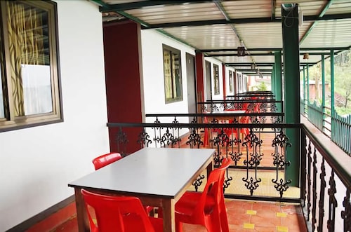 Rainforest Villa in Mahābaleshwar, India