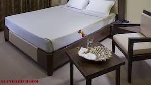 Iron/ironing board, free WiFi, linens
