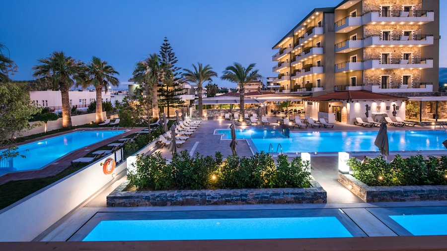 Petousis Hotel & Suites