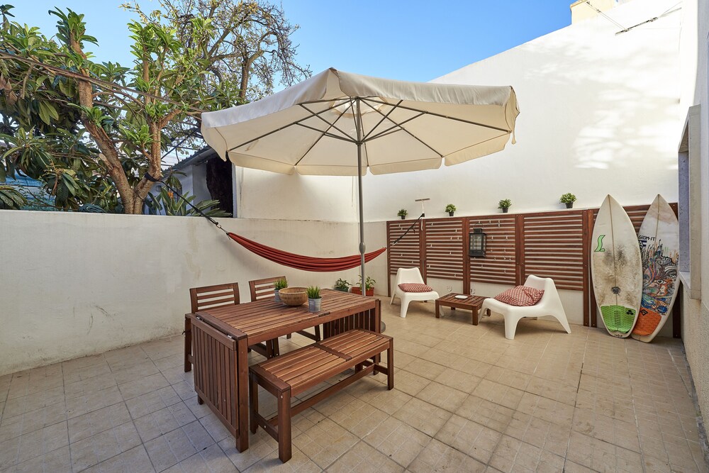 Surfers Paradise Backyard Alameda In Lisbon District Hotel Rates Reviews On Orbitz Surfers Paradise Backyard Alameda In, The Patio District Reviews