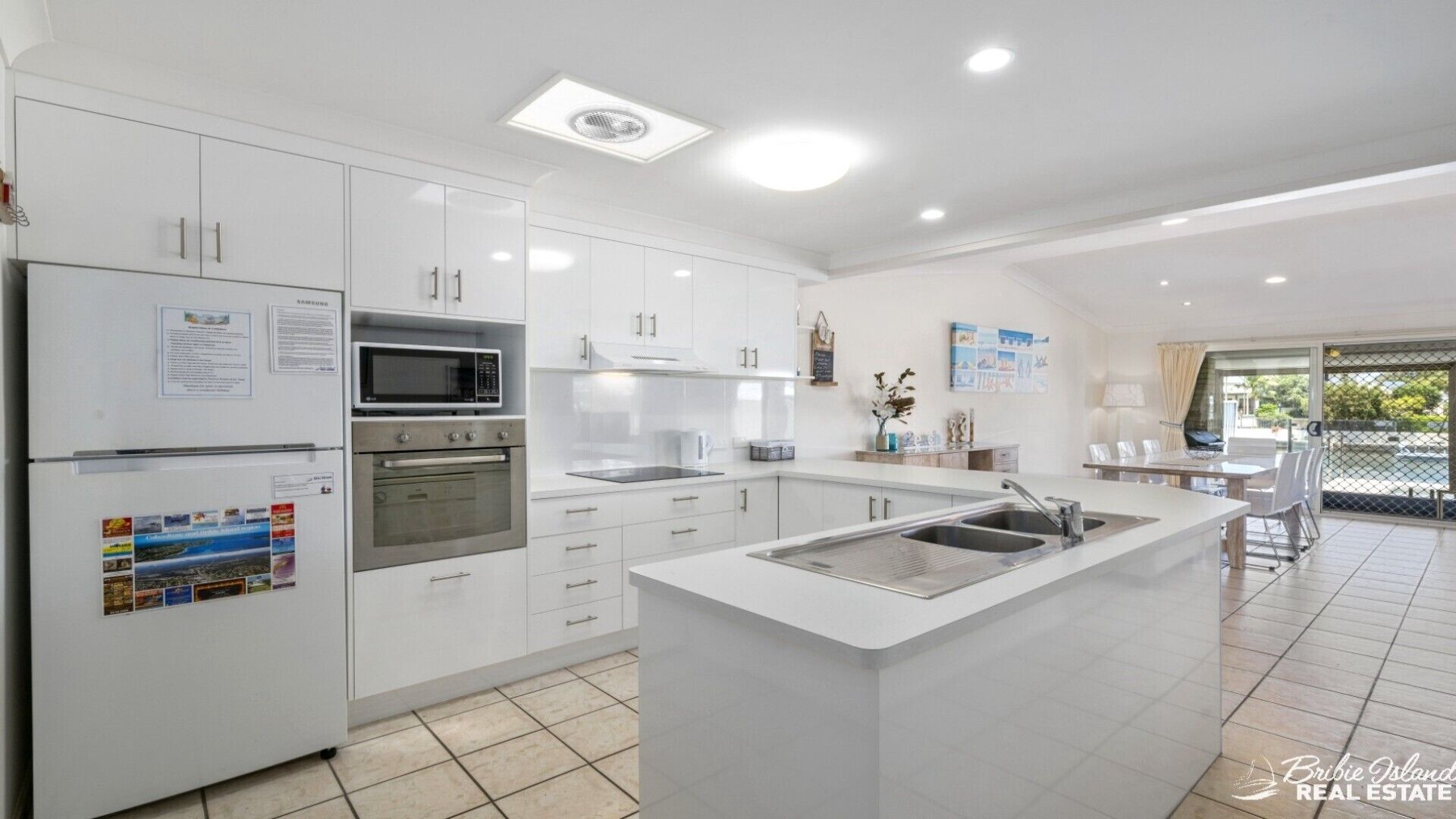 CANAL COVE IN BONGAREE