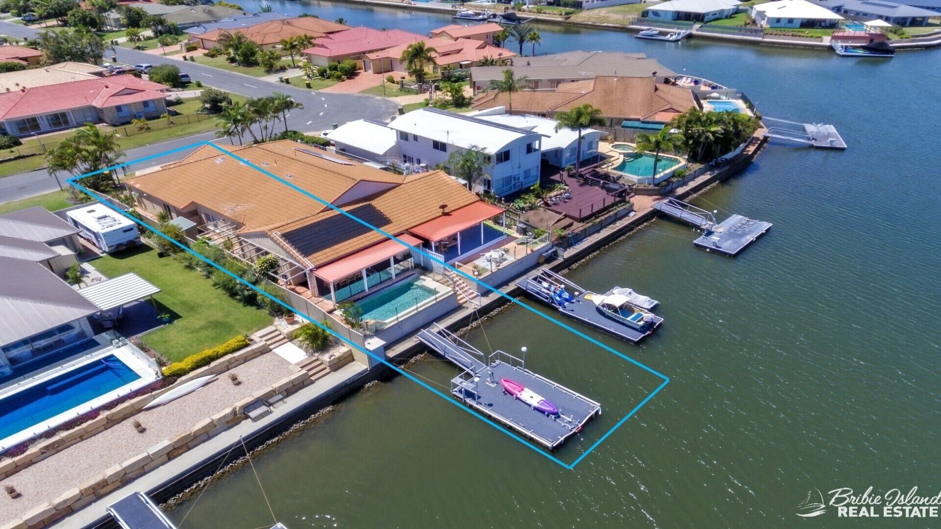 CANAL COVE IN BONGAREE