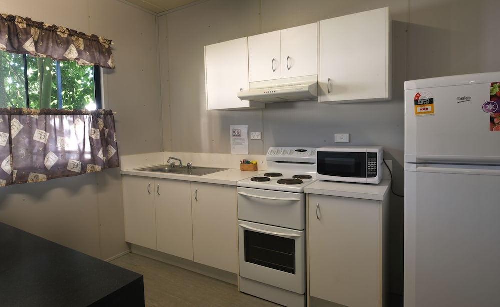 Googarra beach caravan park