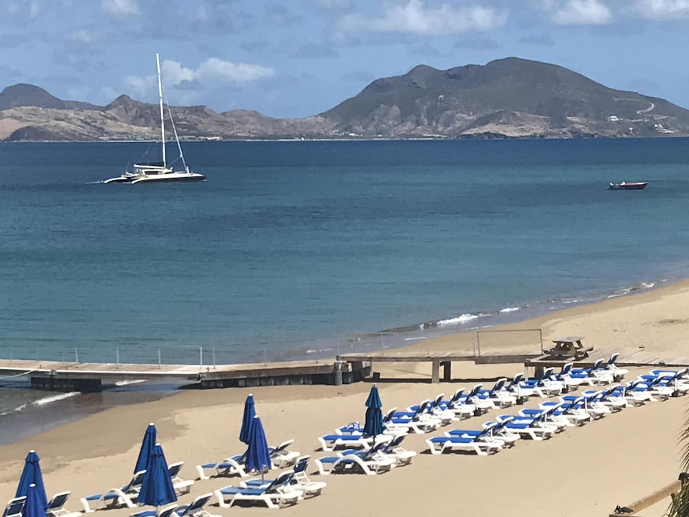 Beautiful Ocean Spy Villa 9F in St Thomas Parish, Saint Kitts and Nevis