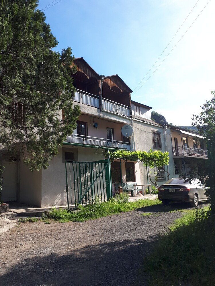 IRIS mini hotel in Alaverdi, Armenia