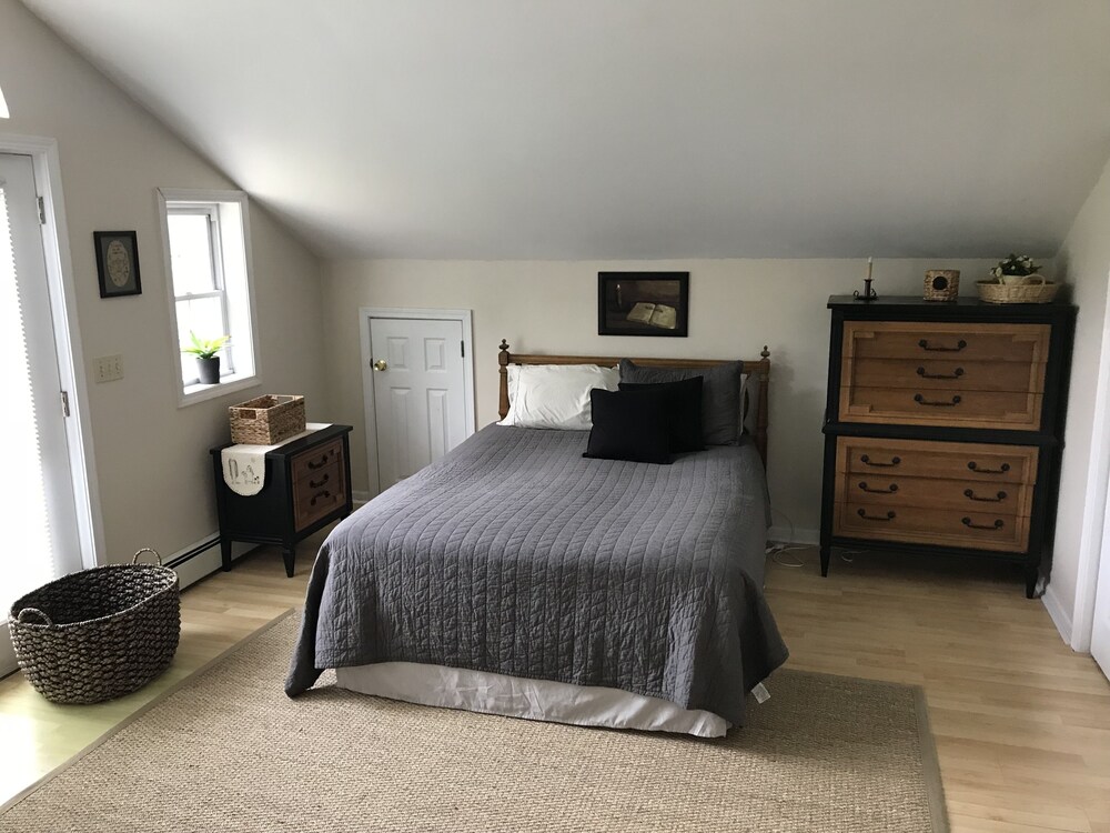 Cooperstown Baseball Rentals CREEKSIDE HAVEN Beautiful 2100 Sq Ft