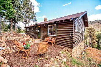 Cowboy Cabin Pikes Peak Mountain Log Cabin For 6 Reviews Photos