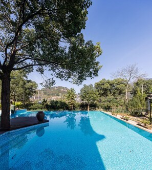 Seasonal outdoor pool