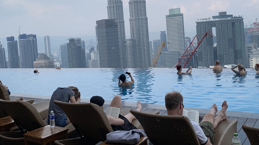 The Hollwood Suites at Platinum
