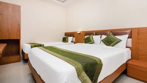 Iron/ironing board, rollaway beds, free WiFi, linens