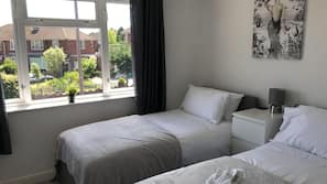 Premium bedding, iron/ironing board, free WiFi, linens