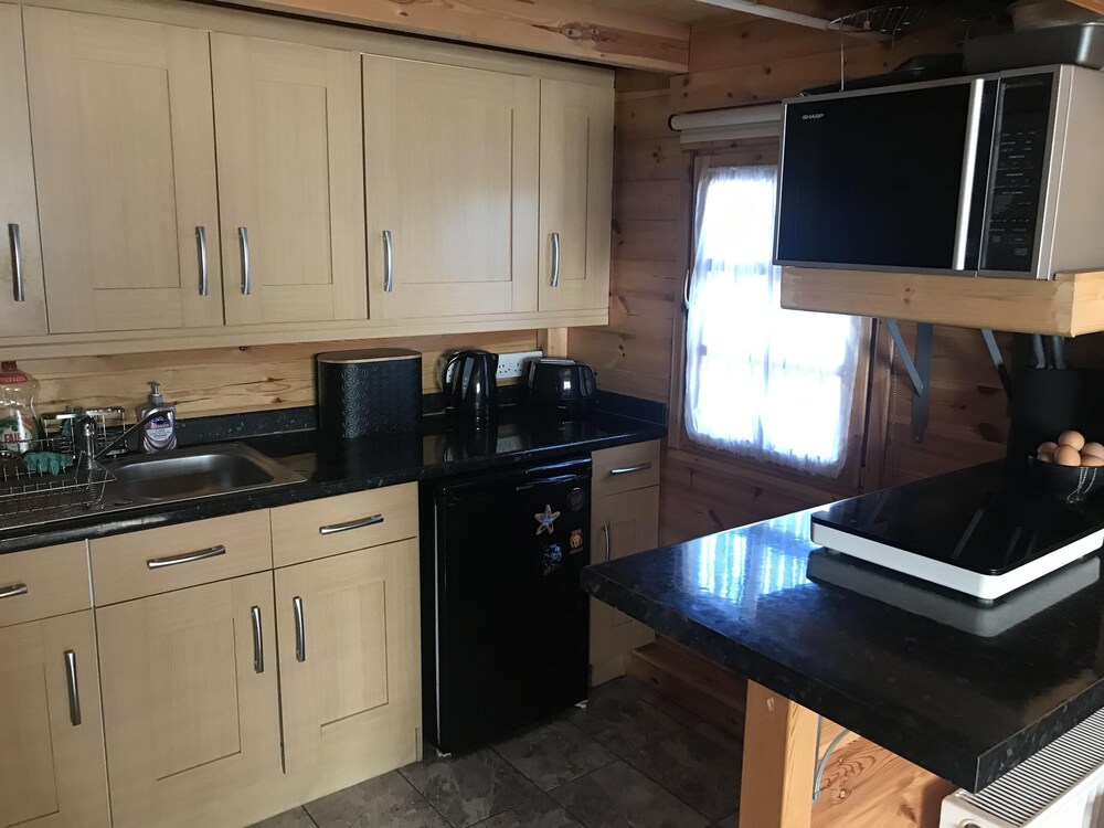 Cabin Hideaway in Private Gardens in Dereham, United Kingdom