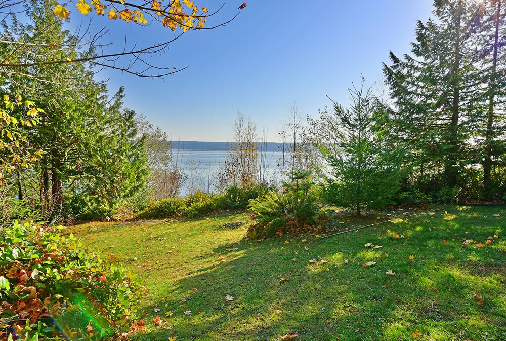 Hood Canal Beachfront Bungalow, Quilcene Room Prices & Reviews