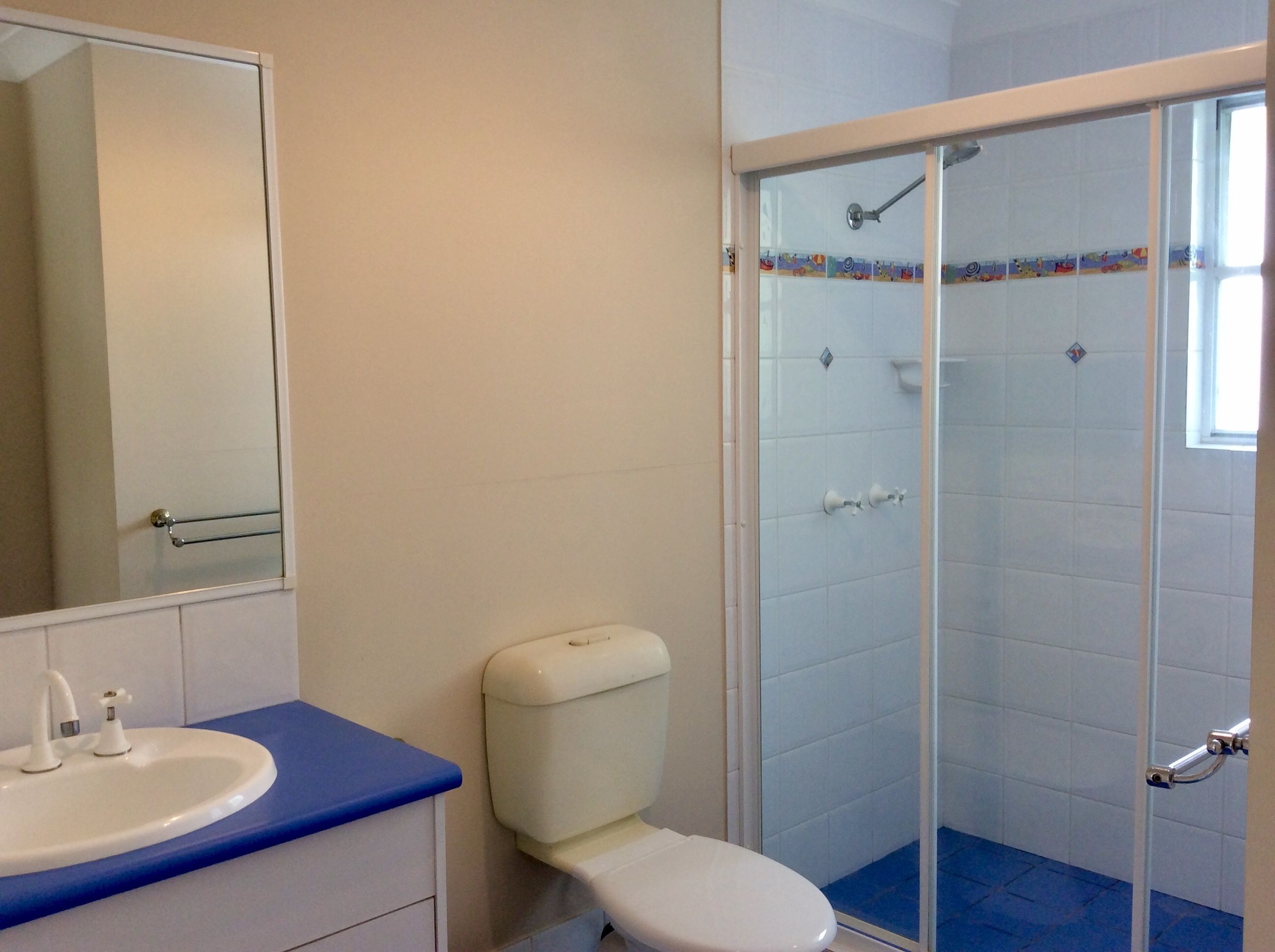 Seaside cottage Marcoola, 300 metre stroll to THIS beach