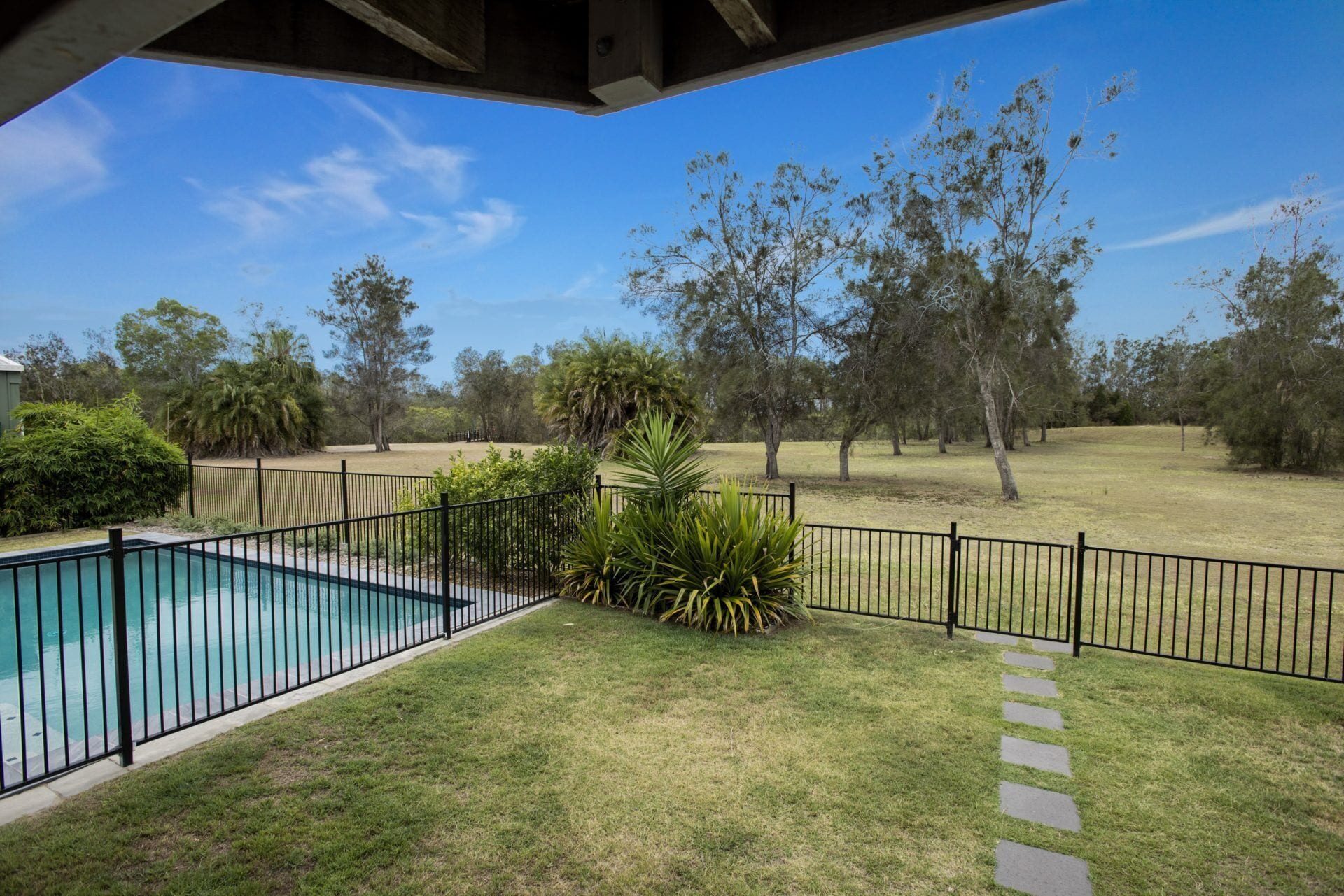 Driftwood Beach House- Pool - Close To Beach - 4BR - Wifi