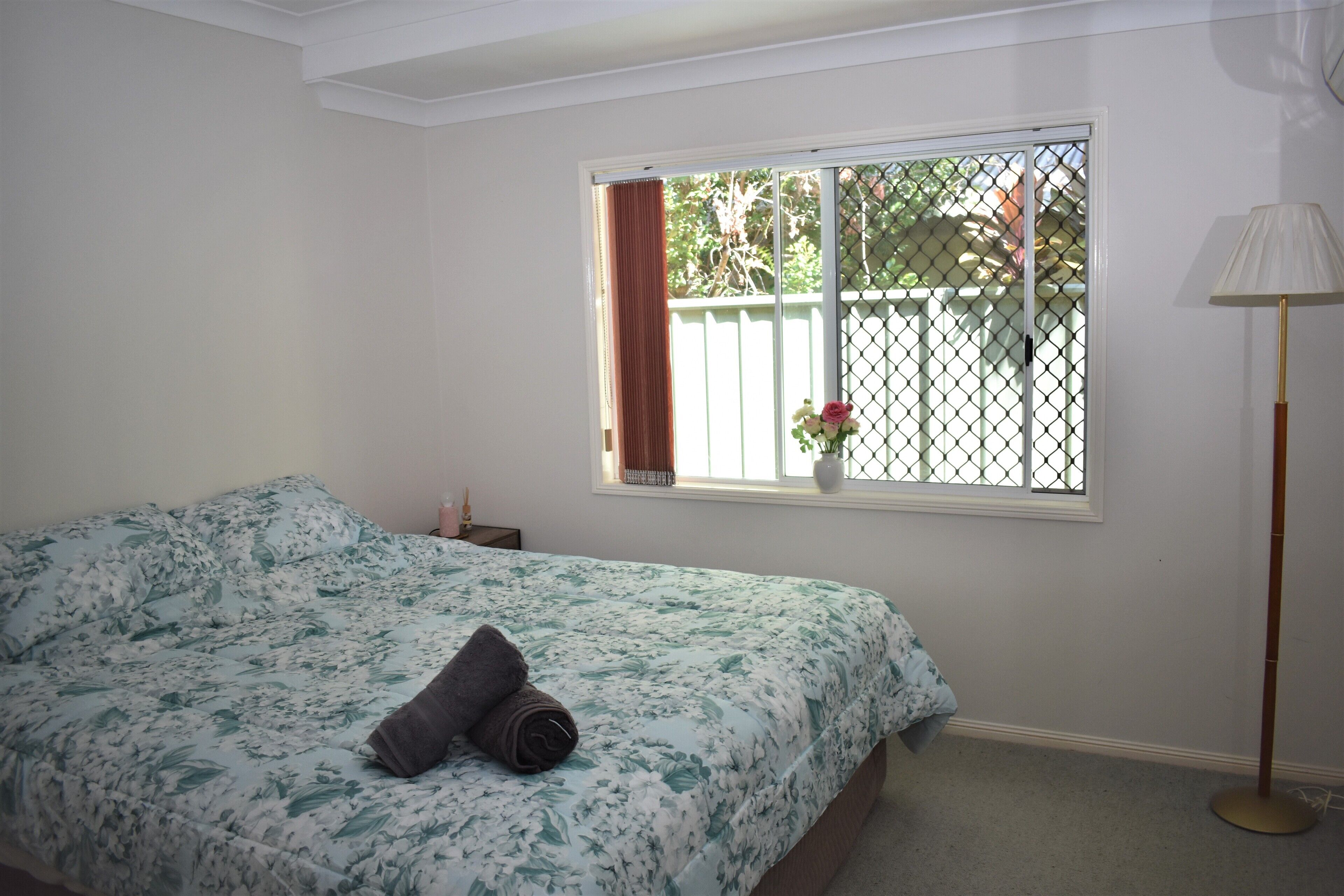 Cairns Rainforest Cottage Tropic Hideaway Pets OK 10mins to City, Free Wifi