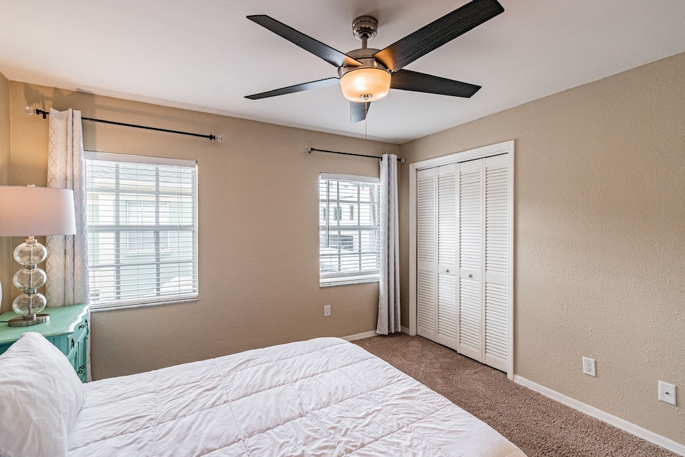 ★LUXURY RETREAT★ Walk to Hyde Park, SOHO, Bayshore Tampa Vrbo