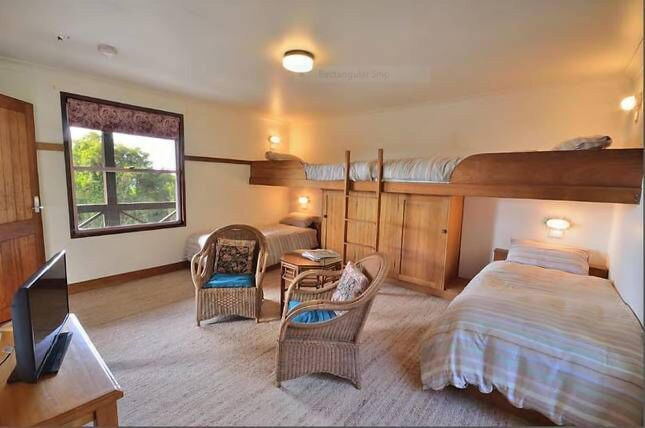 Cloudview Suite - Mt Christopherson Retreat