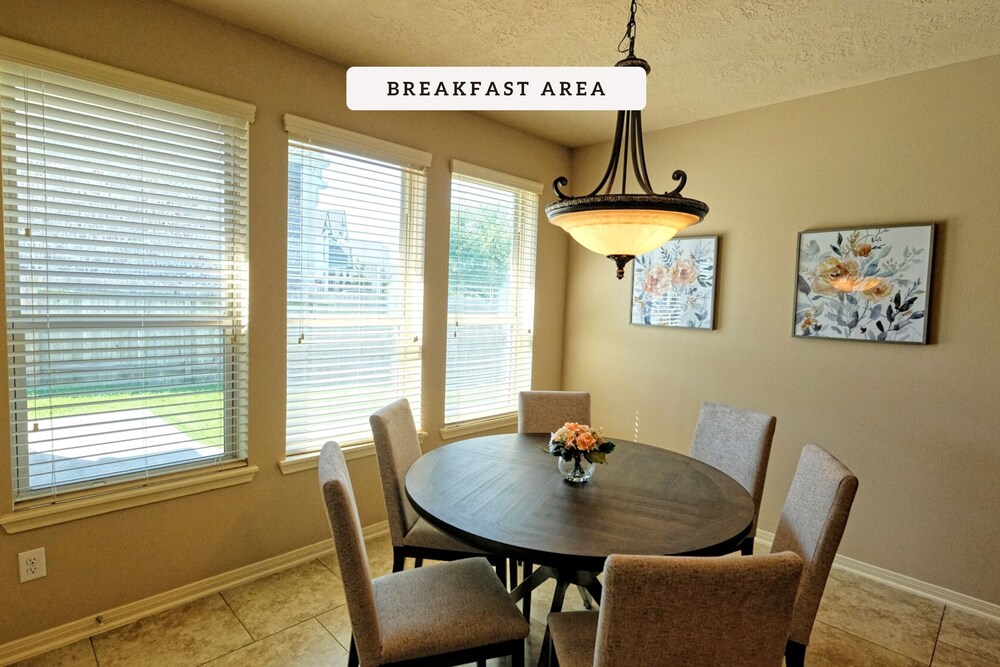 7819 Atlantic Breeze Atlantic Breeze A House As Big As Texas In Rosenberg Hotel Rates Reviews On Orbitz