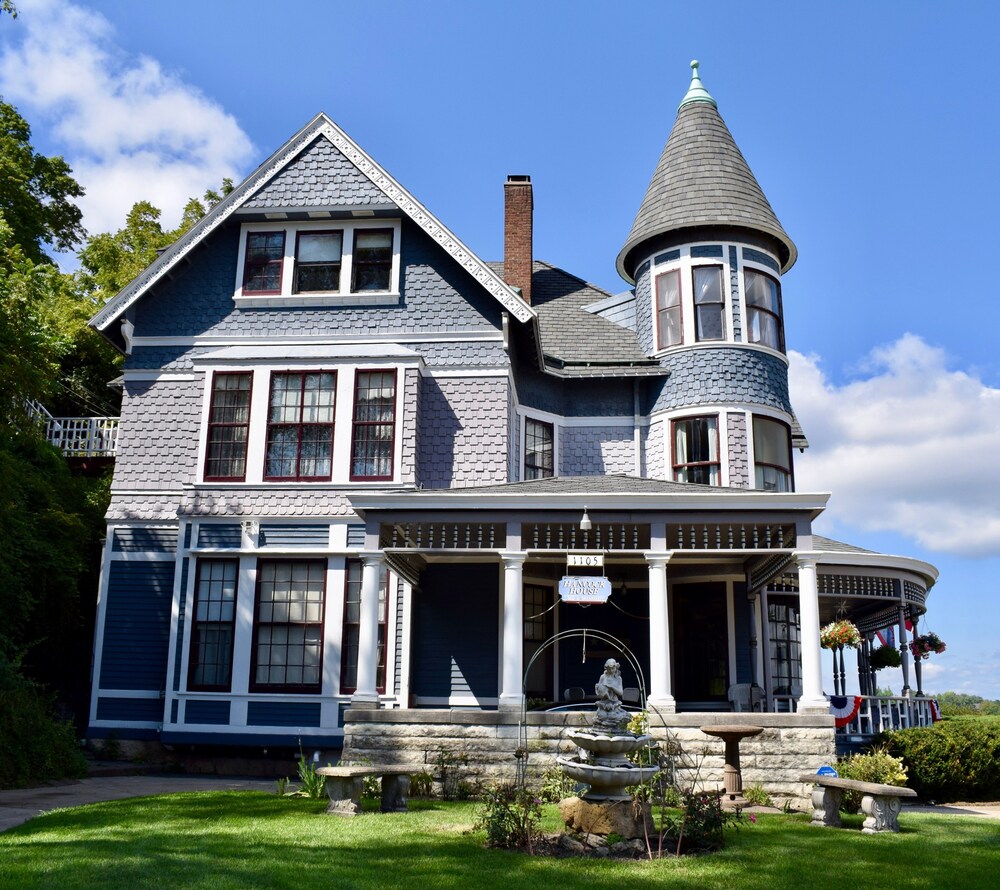 The Hancock House in Dubuque Best Rates & Deals on Orbitz