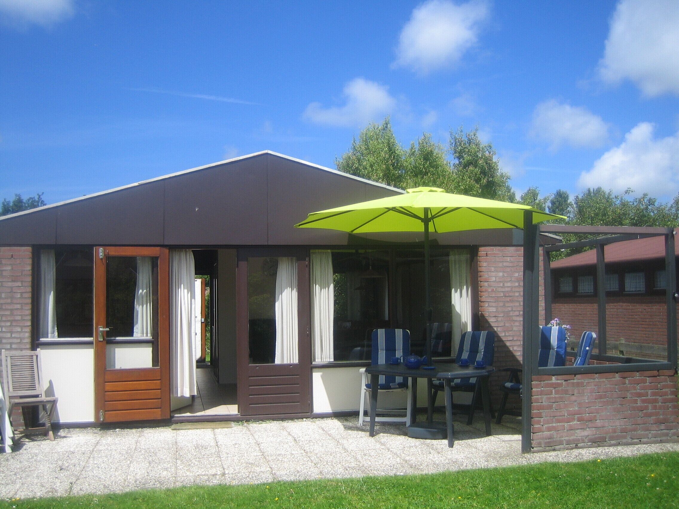Sunny holiday home for free cycling in Warmenhuizen, Netherlands