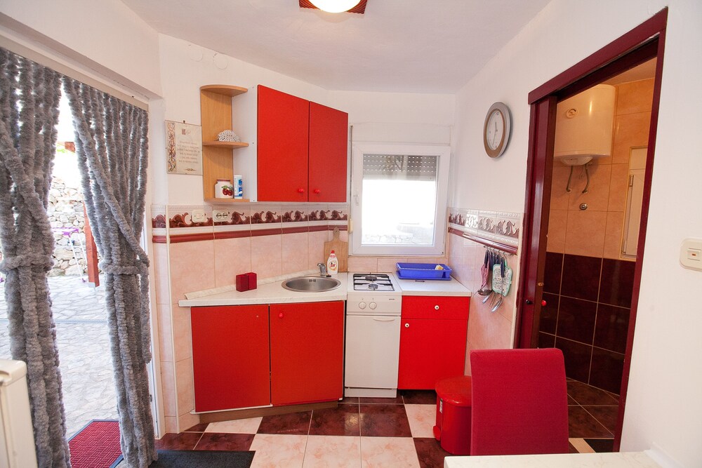 Mediterranean Rose Apartment With Breakfast Included And
