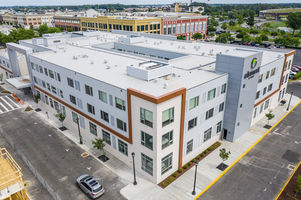 Element Hampton Peninsula Town Center in Hampton Best Rates & Deals