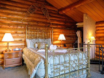 A Cabin On The Cliff Refurbished Old Trappers Cabin Seward