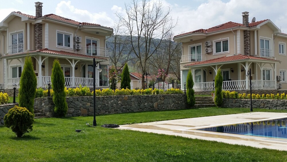 Palace Kirkpinar in Sapanca, Turkey