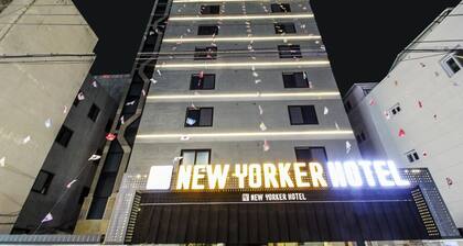 New Yorker Hotel