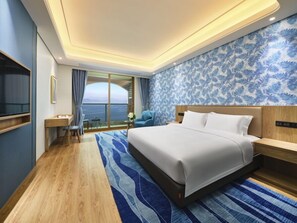 Lake View King | Premium bedding, down comforters, minibar, in-room safe