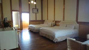 Desk, blackout drapes, rollaway beds, free WiFi
