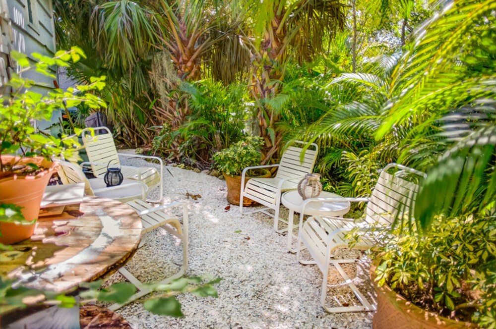 Duggers 2 In Fort Myers Hotel Rates Reviews On Orbitz