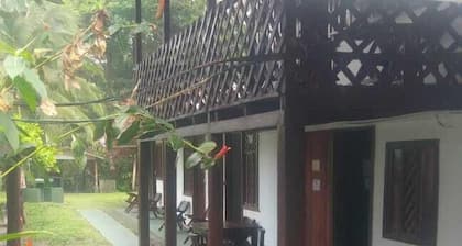 Cabinas Balcon de Mar Tortuguero
