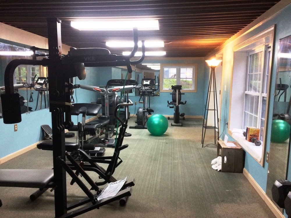 Avalon Resort Clothing Optional, Paw Paw Room Prices & Reviews