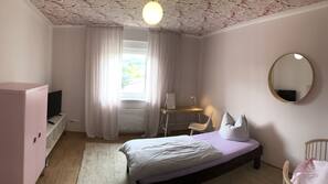5 Schlafzimmer, Bügeleisen/Bügelbrett, Babybetten, Internetzugang
