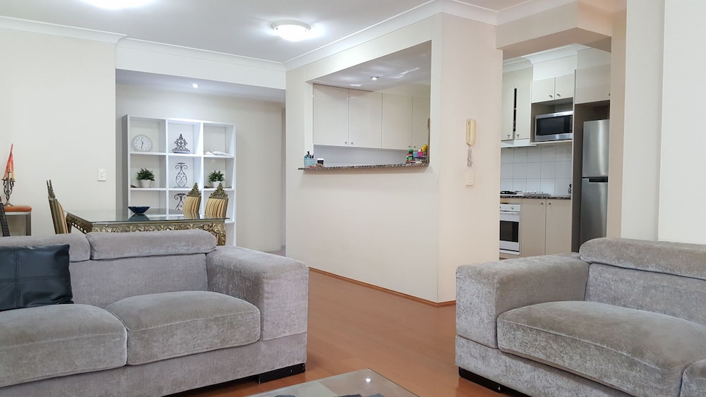 Furnished 2 Bedroom By Harbourside