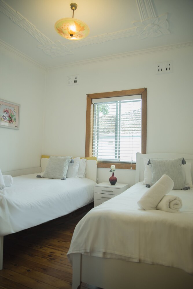 Bright & Spacious Home with Hotel Grade Cleanliness