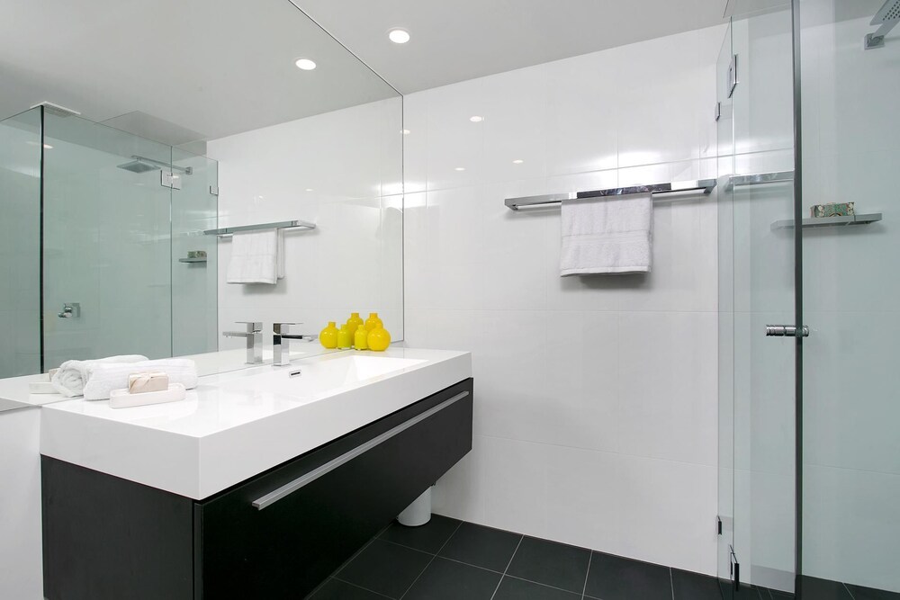 Newly Renovate Immaculate Cremorne One Bedroom Apartment - CREM4