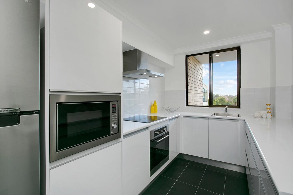 Newly Renovate Immaculate Cremorne One Bedroom Apartment - CREM4