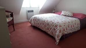 5 bedrooms, individually decorated, individually furnished