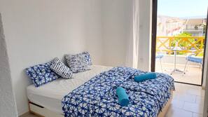 1 bedroom, iron/ironing board, free WiFi