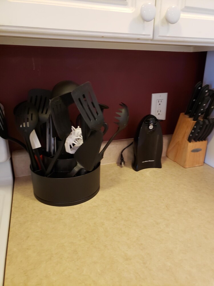 Million Dollar Lake View Condo w/ 3 pools Lake of the Ozarks, near