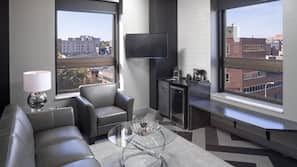 1 bedroom, premium bedding, pillowtop beds, blackout drapes