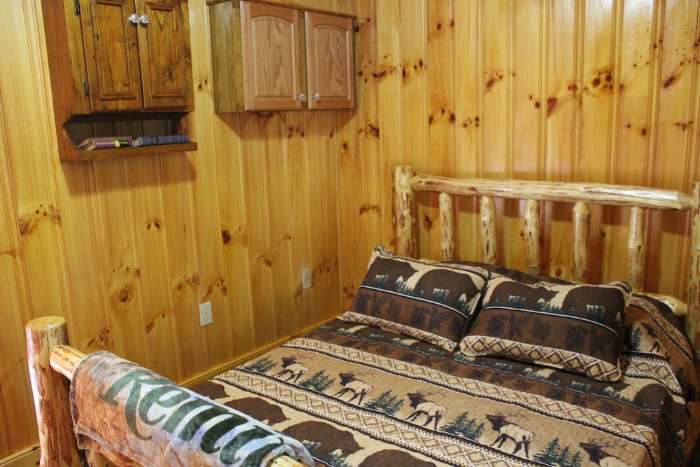 Scenic Furnished One Bedroom Cabin W Wifi Near Hungry Mother