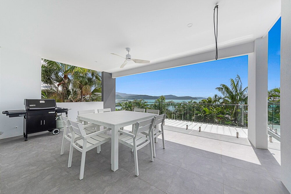 Kara Point  Airlie Beach